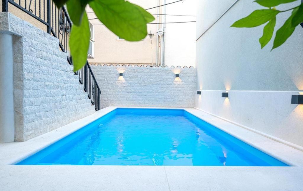 Heritage Residence In Center With Pool- Apartments Водице Экстерьер фото